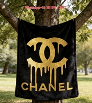 Chanel Gold Dripping CC Logo Flannel Throw Blanket IMG_7051